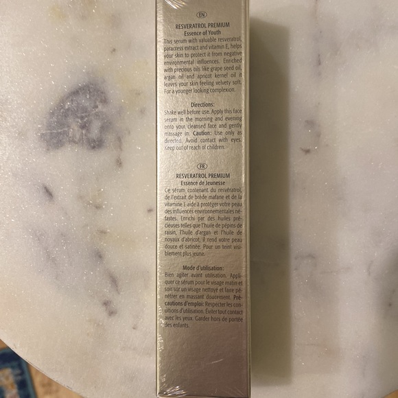 M. Asam Resveratrol Premium NT50 Serum - Picture 3 of 4